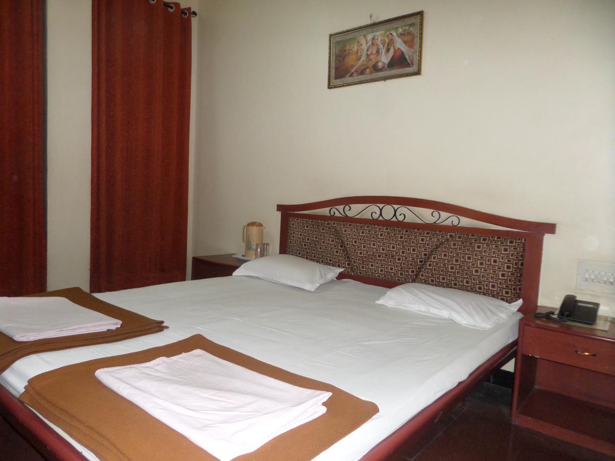 סולאפור Hotel Ambessador Executive מראה חיצוני תמונה